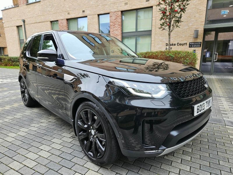 Black 2019 Land Rover Discovery 2.0 SD4 HSE Luxury SUV 5dr Diesel Auto 4WD Euro 6 s/s 240 ps in Ruislip